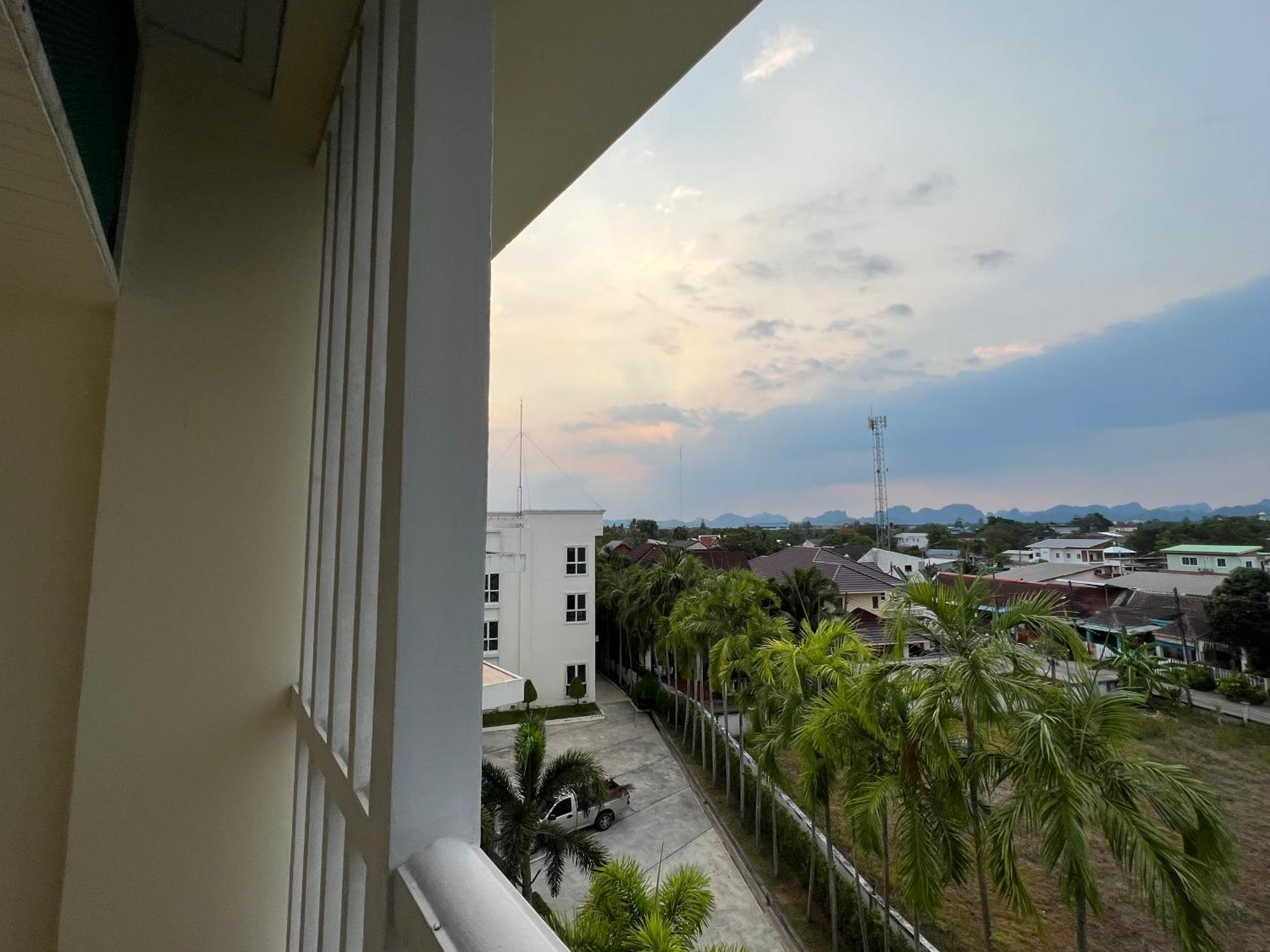 Front Bay 4* Krabi town